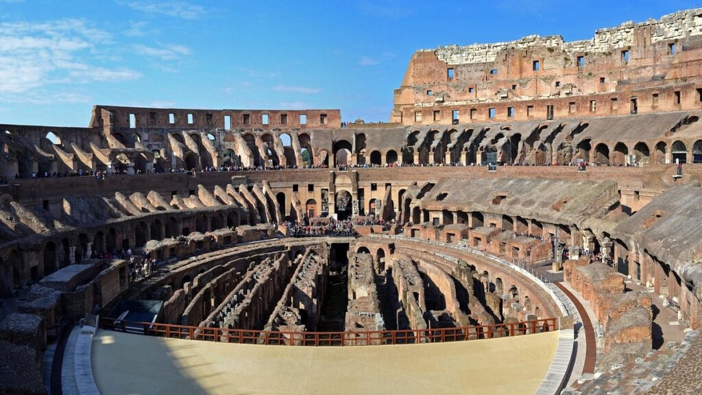 currency in italy