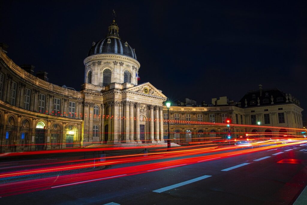 Paris street scene