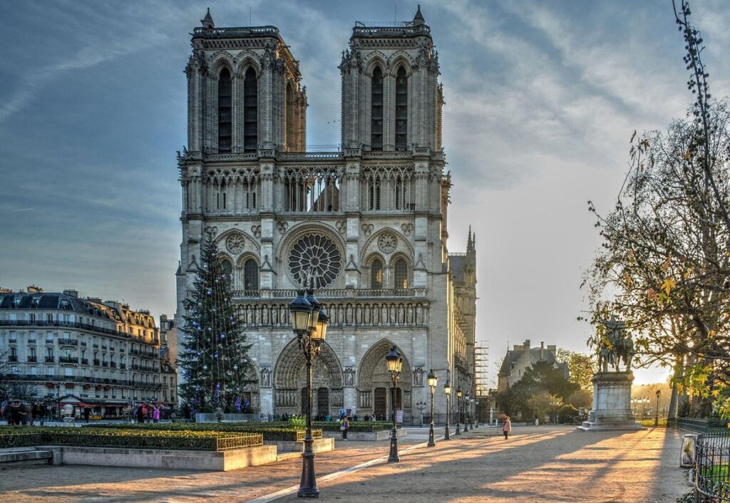 paris and christmas