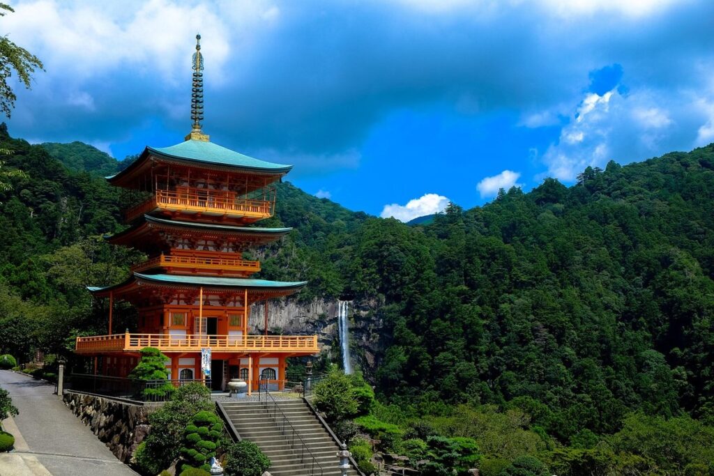 traditional japanese building